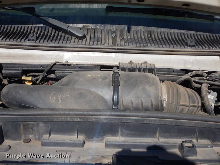 image for item KO9168 2009 Ford E450 Super Duty  shuttle bus