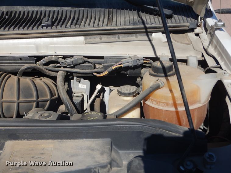 image for item KO9168 2009 Ford E450 Super Duty  shuttle bus