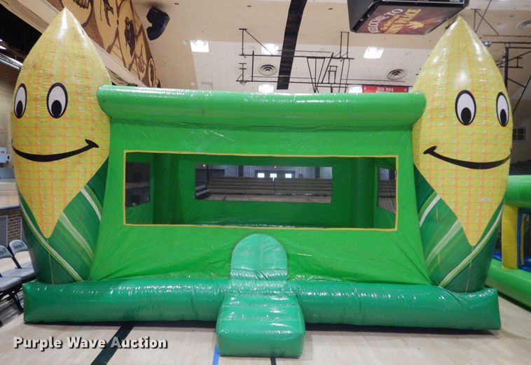 image for item KO9171 Bounce house