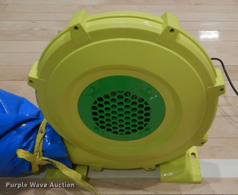 image for item KO9171 Bounce house