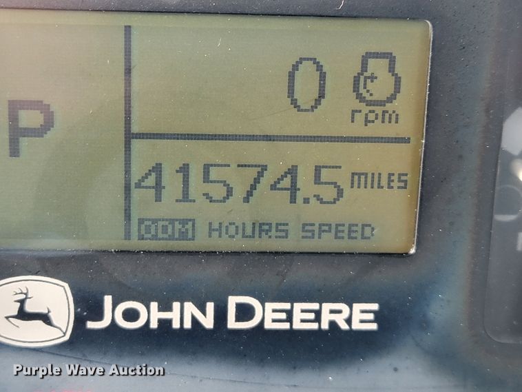 image for item KQ9079 2006 John Deere 770D  motor grader