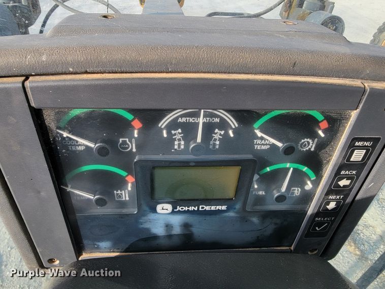 image for item KQ9079 2006 John Deere 770D  motor grader