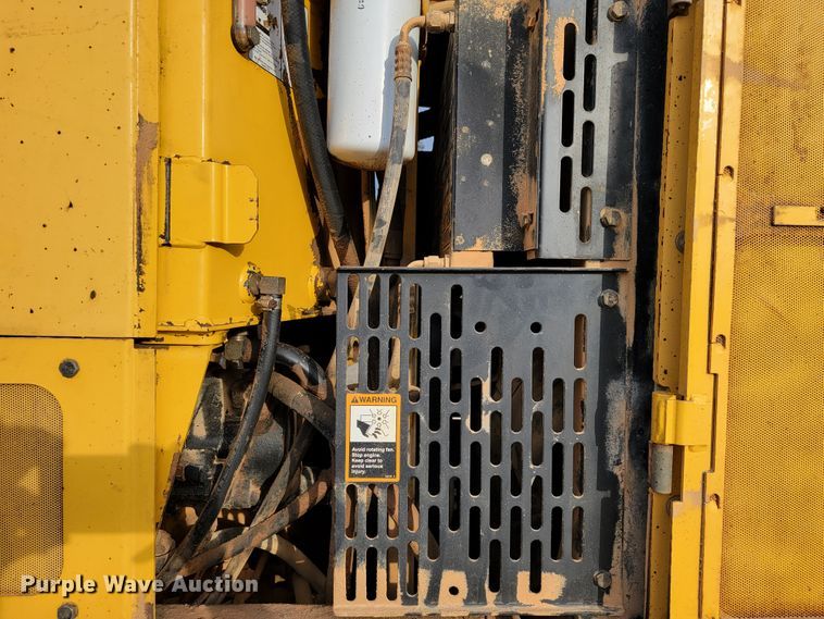 image for item KQ9079 2006 John Deere 770D  motor grader