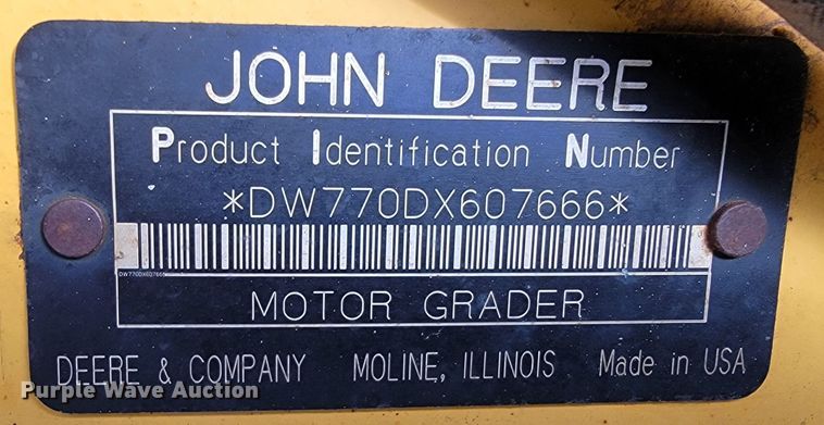 image for item KQ9079 2006 John Deere 770D  motor grader
