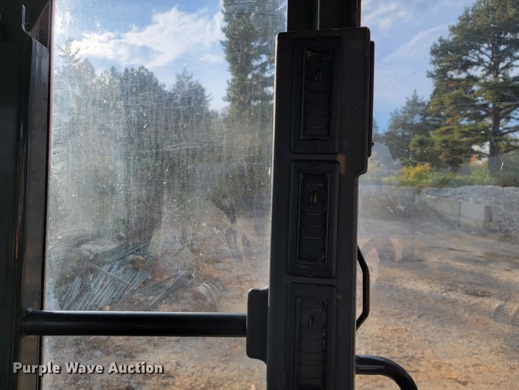 image for item KQ9082 2007 John Deere 670D  motor grader