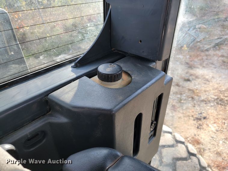 image for item KQ9082 2007 John Deere 670D  motor grader