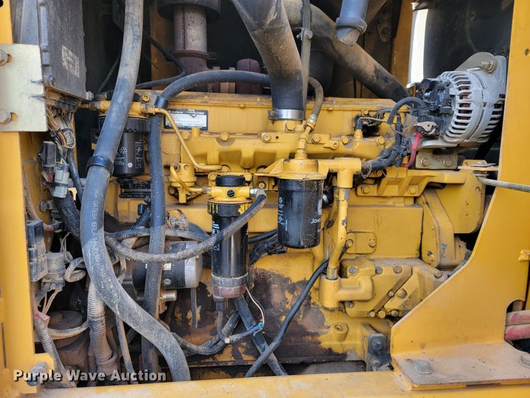 image for item KQ9082 2007 John Deere 670D  motor grader