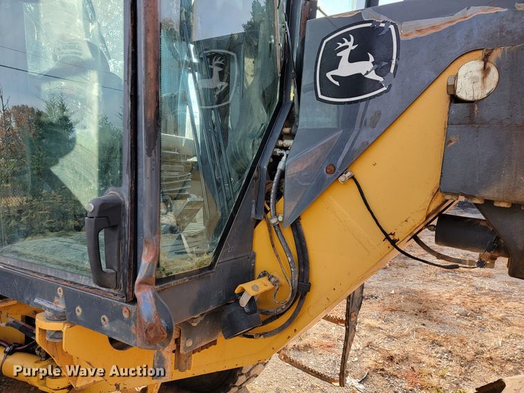 image for item KQ9082 2007 John Deere 670D  motor grader
