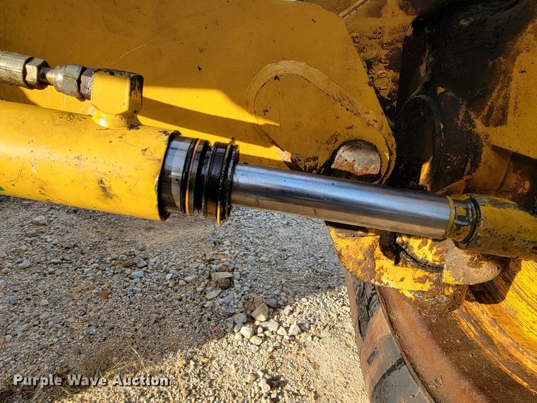 image for item KQ9082 2007 John Deere 670D  motor grader