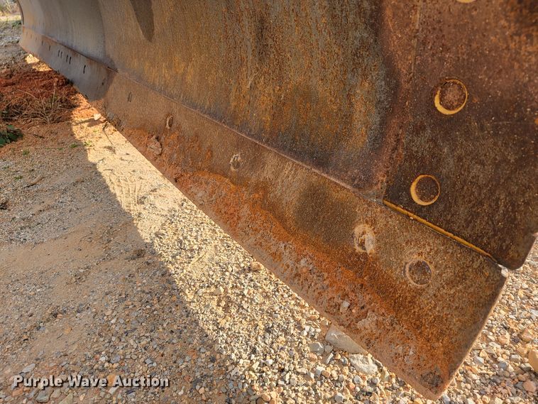 image for item KQ9082 2007 John Deere 670D  motor grader