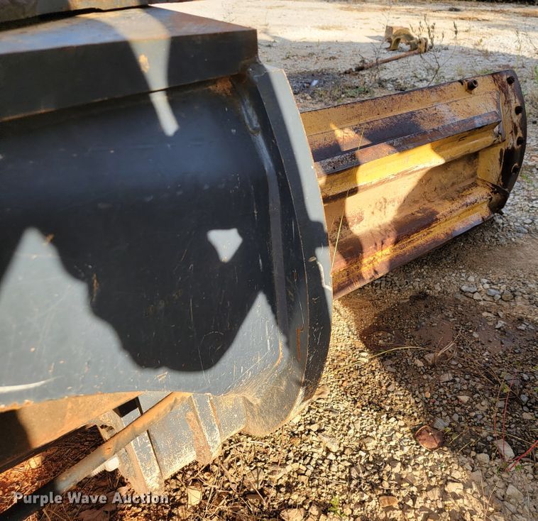 image for item KQ9082 2007 John Deere 670D  motor grader