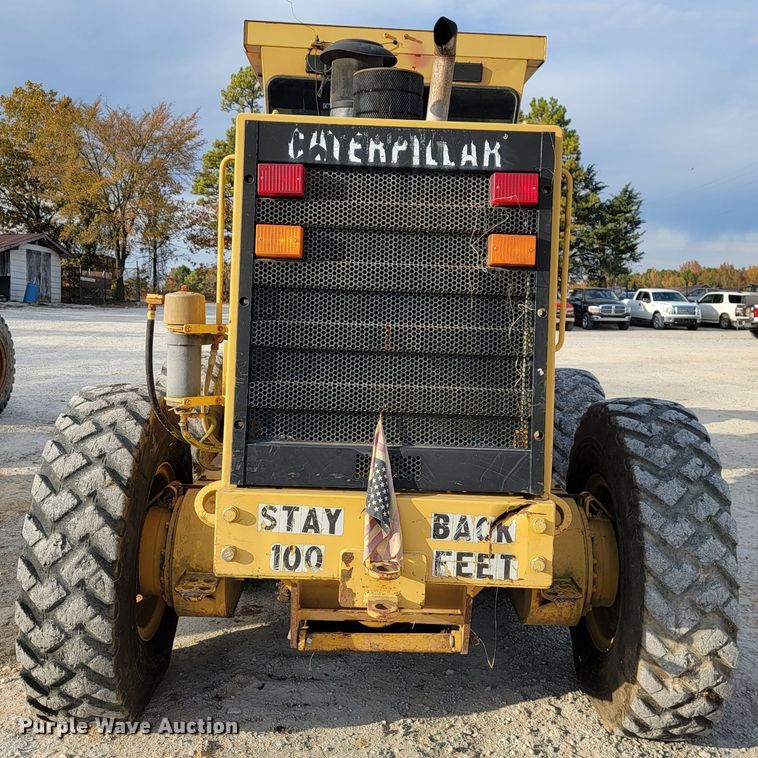 image for item KQ9083 2002 Caterpillar 140H  motor grader