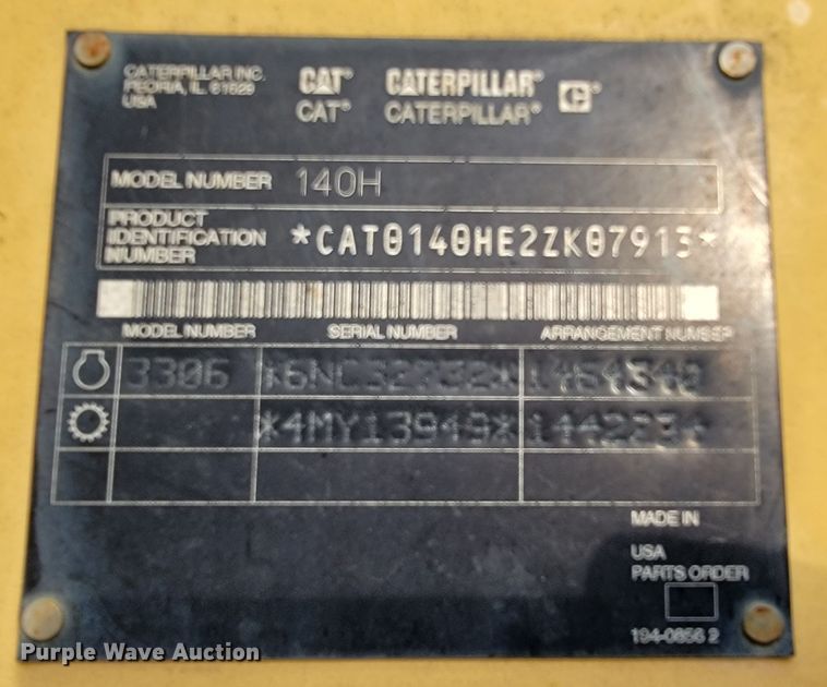 image for item KQ9083 2002 Caterpillar 140H  motor grader