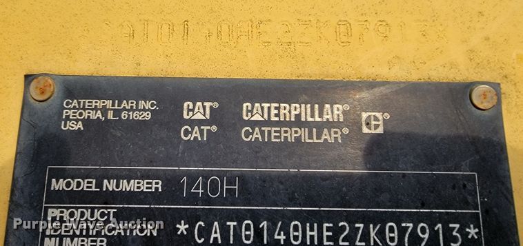 image for item KQ9083 2002 Caterpillar 140H  motor grader