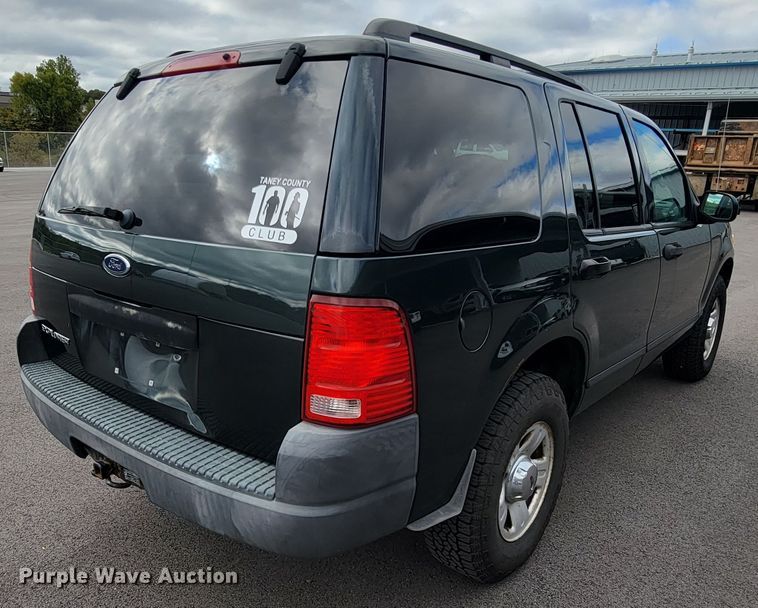 image for item KQ9097 2004 Ford Explorer  SUV