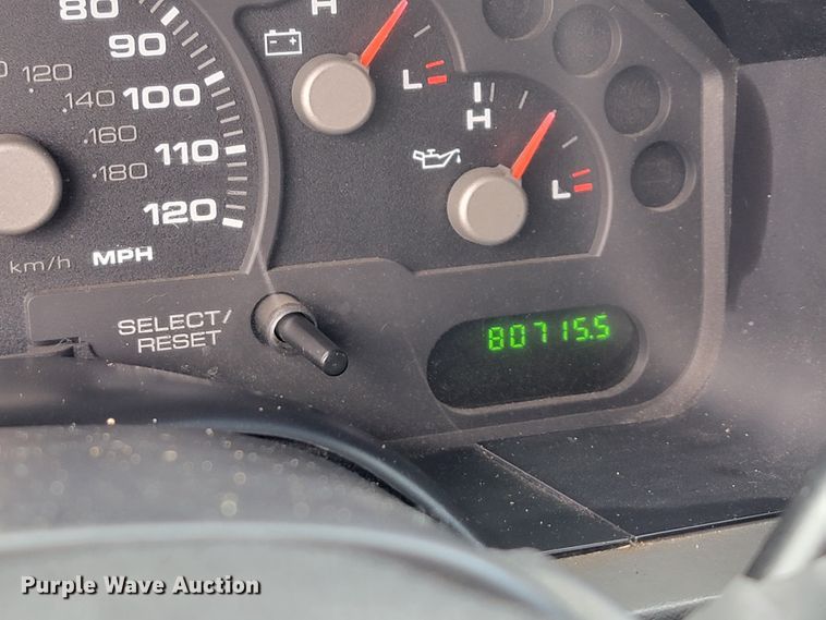 image for item KQ9097 2004 Ford Explorer  SUV