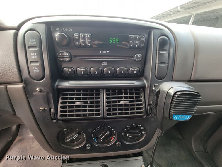 image for item KQ9097 2004 Ford Explorer  SUV