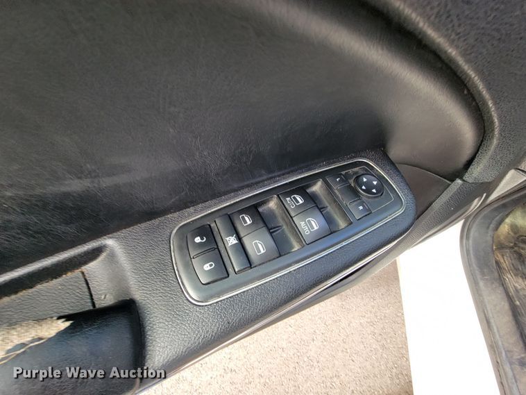 image for item KQ9098 2013 Dodge Charger Police