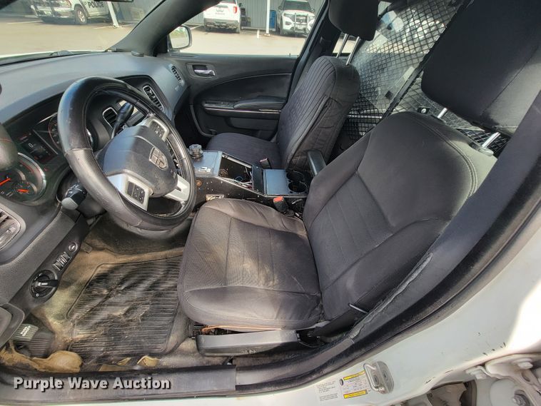 image for item KQ9098 2013 Dodge Charger Police