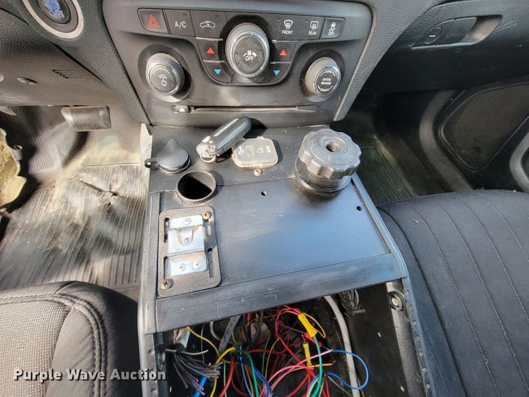 image for item KQ9098 2013 Dodge Charger Police