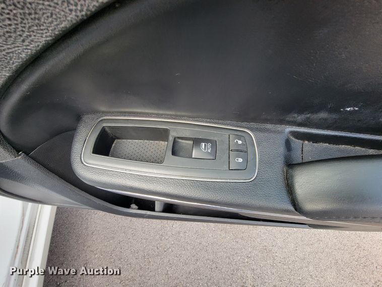 image for item KQ9098 2013 Dodge Charger Police