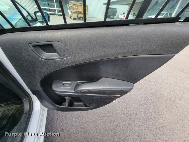 image for item KQ9098 2013 Dodge Charger Police