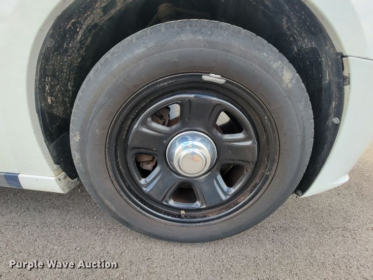 image for item KQ9098 2013 Dodge Charger Police