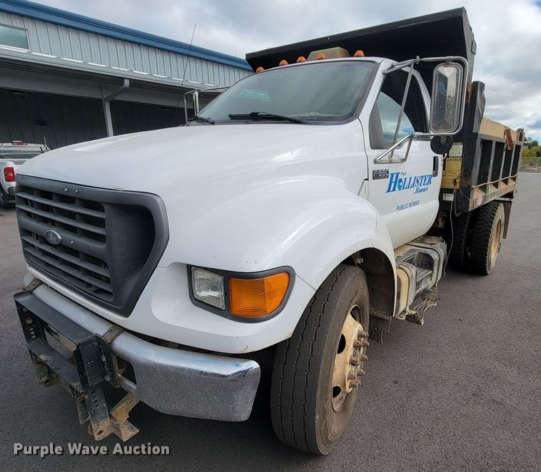 image for item KQ9099 2002 Ford F650  dump truck