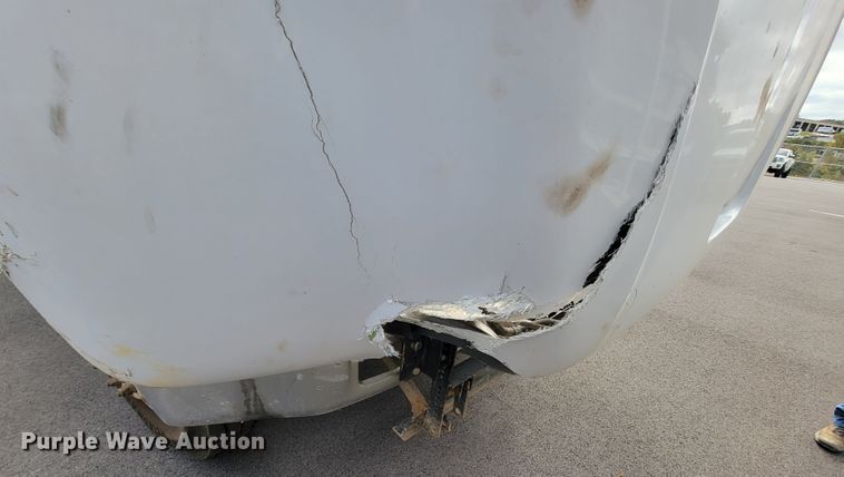 image for item KQ9099 2002 Ford F650  dump truck