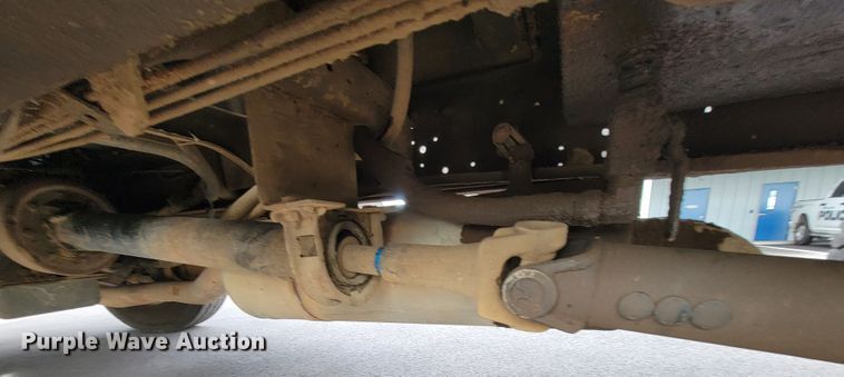 image for item KQ9099 2002 Ford F650  dump truck