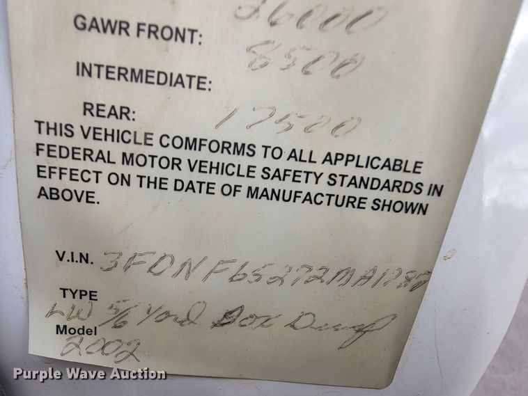 image for item KQ9099 2002 Ford F650  dump truck