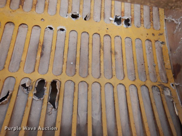 image for item KY9595 Oshkosh truck grill