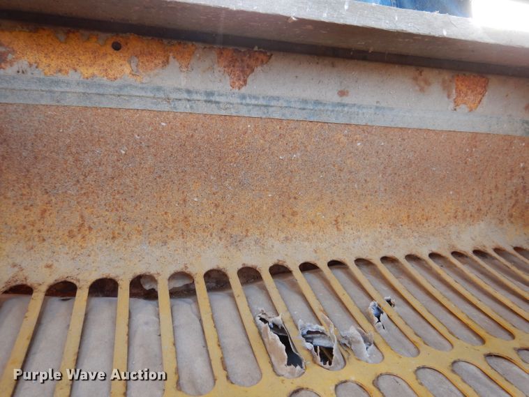 image for item KY9595 Oshkosh truck grill