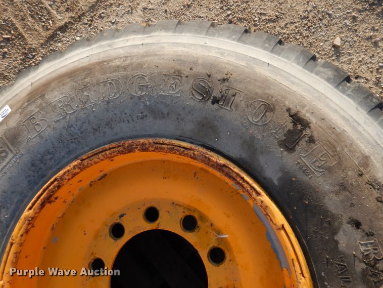 image for item KY9600 Bridgestone 18R22.5 tire and wheel