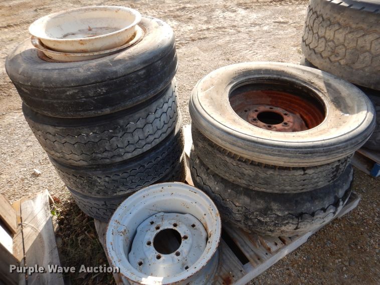 image for item KY9601 Tires and wheels