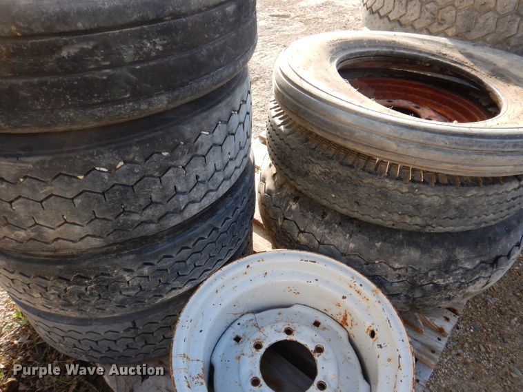 image for item KY9601 Tires and wheels