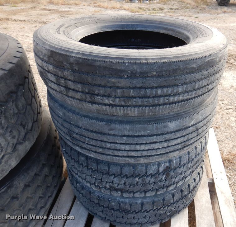 image for item KY9603 (4) 225/70R19.5 tires