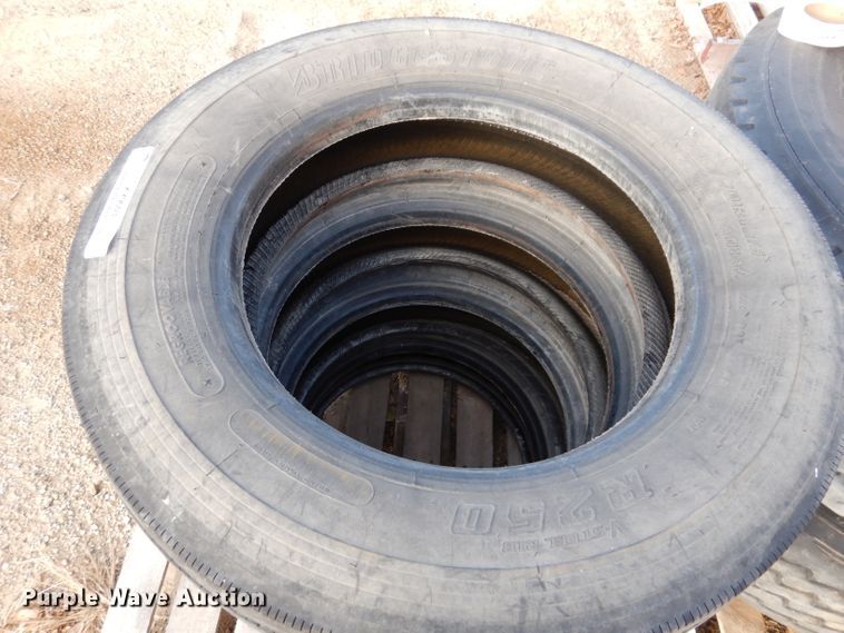 image for item KY9603 (4) 225/70R19.5 tires