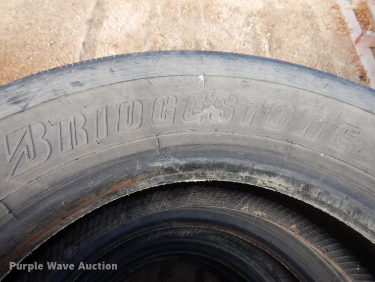 image for item KY9603 (4) 225/70R19.5 tires