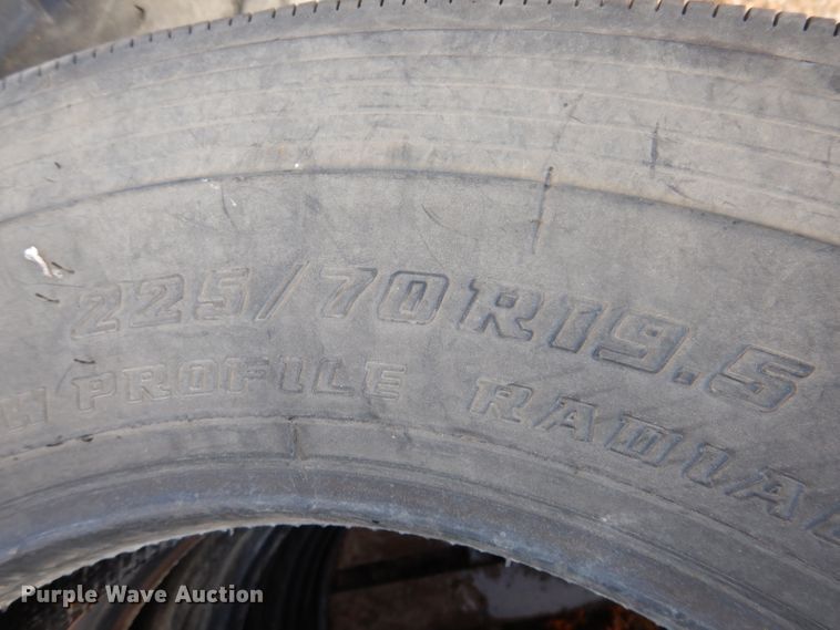 image for item KY9603 (4) 225/70R19.5 tires