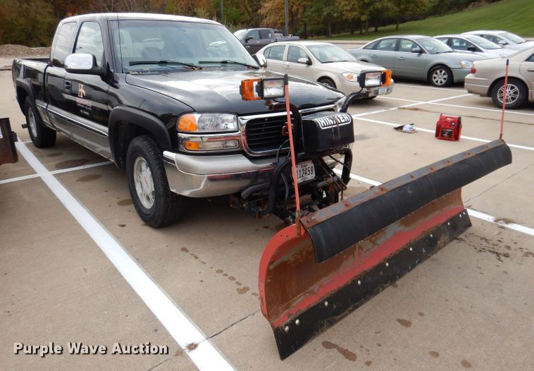 image for item KY9631 2000 GMC Sierra 1500  Ext. Cab pickup truck