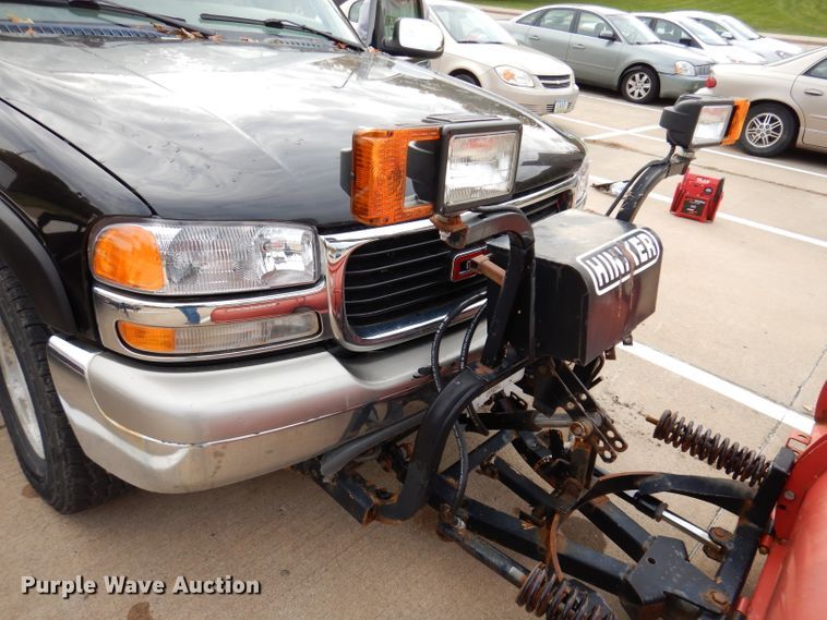 image for item KY9631 2000 GMC Sierra 1500  Ext. Cab pickup truck