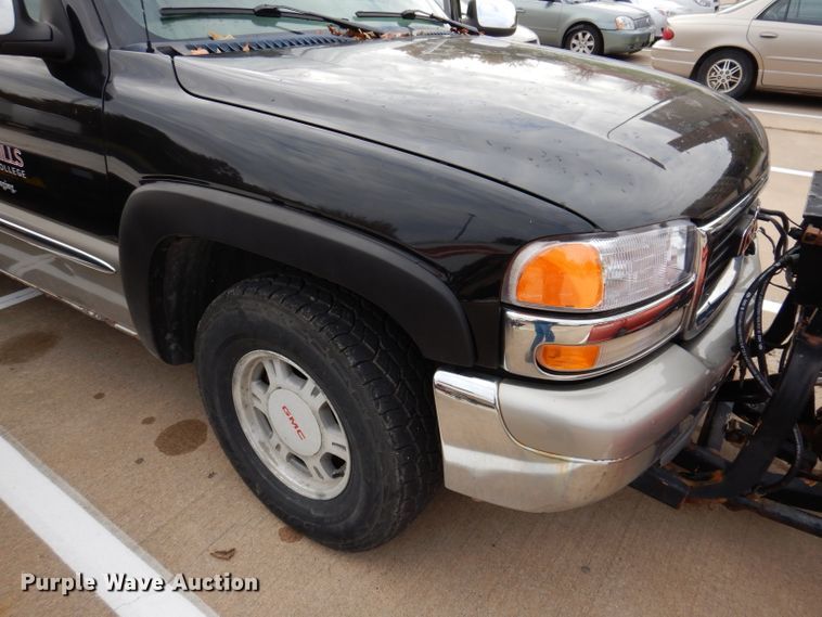 image for item KY9631 2000 GMC Sierra 1500  Ext. Cab pickup truck
