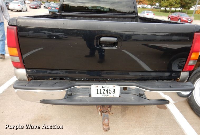 image for item KY9631 2000 GMC Sierra 1500  Ext. Cab pickup truck