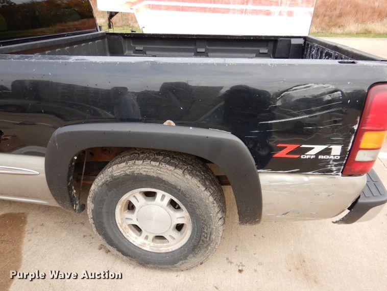 image for item KY9631 2000 GMC Sierra 1500  Ext. Cab pickup truck