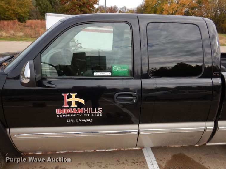 image for item KY9631 2000 GMC Sierra 1500  Ext. Cab pickup truck