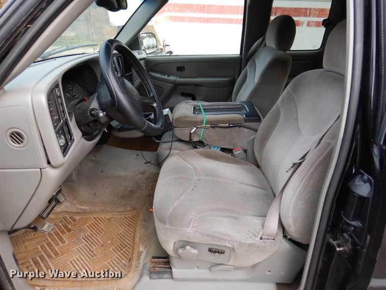 image for item KY9631 2000 GMC Sierra 1500  Ext. Cab pickup truck