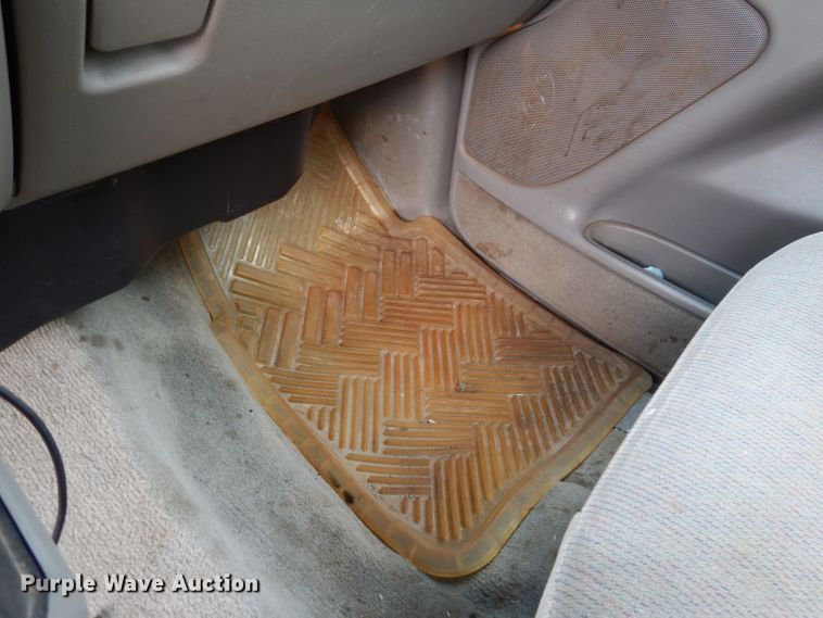 image for item KY9631 2000 GMC Sierra 1500  Ext. Cab pickup truck