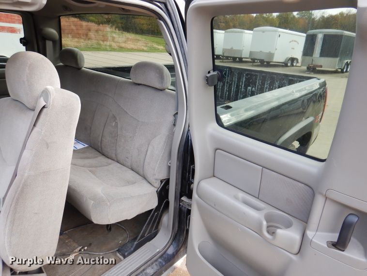 image for item KY9631 2000 GMC Sierra 1500  Ext. Cab pickup truck