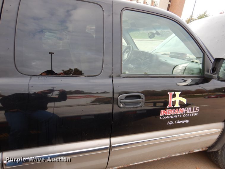 image for item KY9631 2000 GMC Sierra 1500  Ext. Cab pickup truck